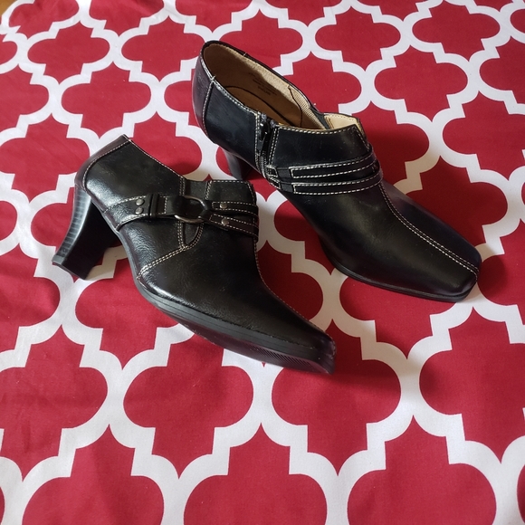 Booties - Picture 6 of 8